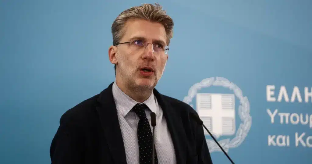 Σκέρτσος: Έρχονται φοροελαφρύνσεις στα ασφαλιστήρια συμβόλαια των οχημάτων από το 2024