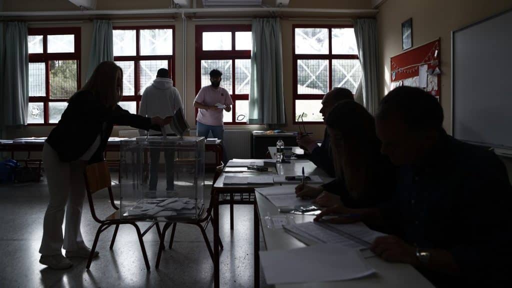 Ηράκλειο: Χωρίς προβλήματα η διεξαγωγή των εκλογών – Στο Αρκαλοχώρι ψήφισε ο Ν. Ανδρουλάκης