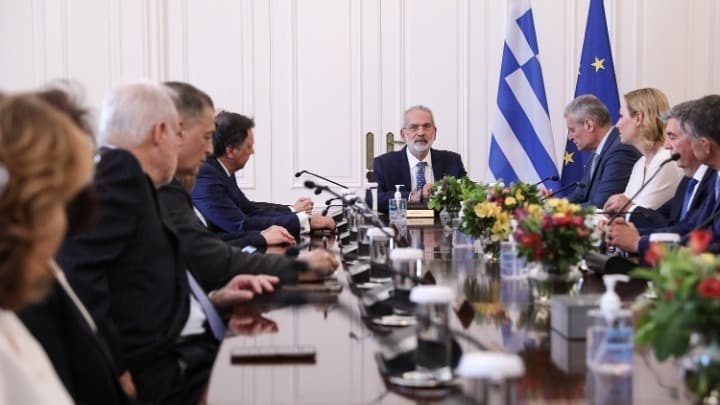 Ι. Σαρμάς στο Υπουργικό: Σήμερα καθορίζουμε την κυβερνητική πολιτική μέχρι τις 25 Ιουνίου Ι. Σαρμάς στο Υπουργικό: Σήμερα καθορίζουμε την κυβερνητική πολιτική μέχρι τις 25 Ιουνίου