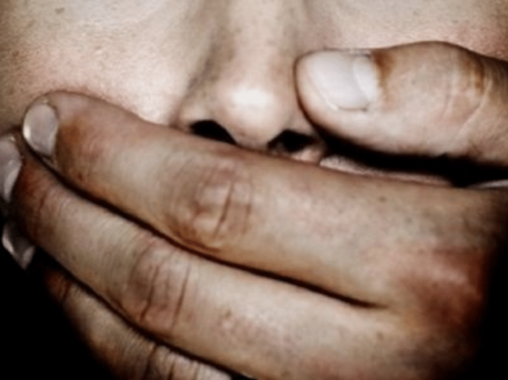 Θεσσαλονίκη: Καταγγελία 24χρονης για βιασμό από άντρα που γνώρισε στο Facebook