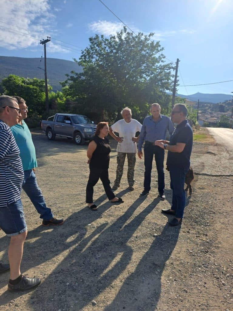Ο Χρήστος Σταϊκούρας στον σεισμόπληκτο Έξαρχο