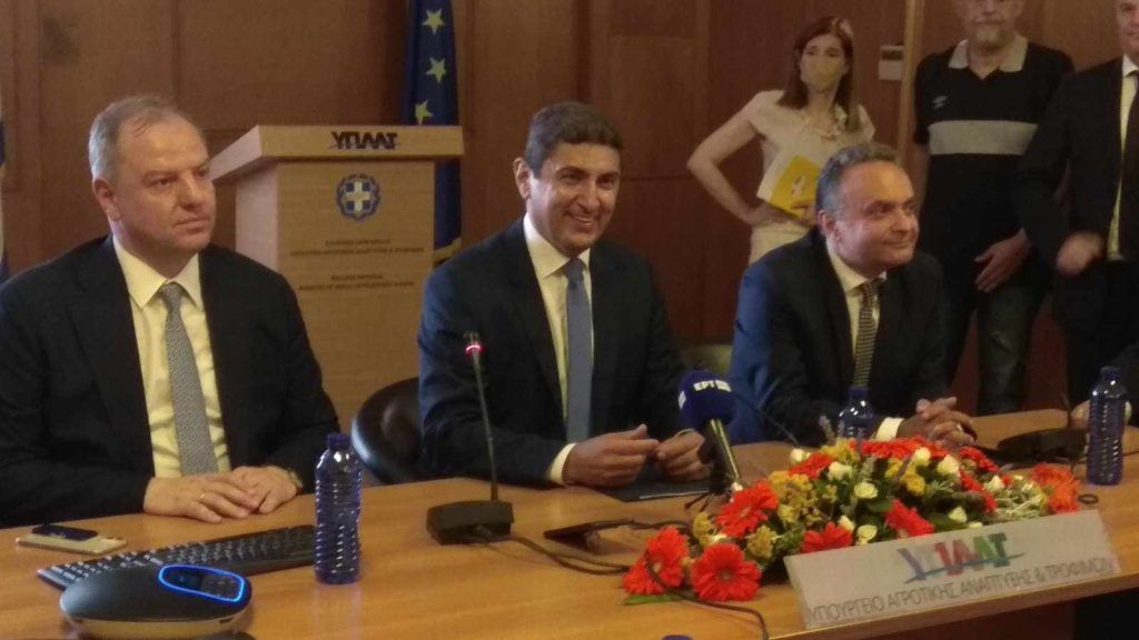 ΥΠΑΑΤ: Ολοκληρώθηκε η τελετή παράδοσης