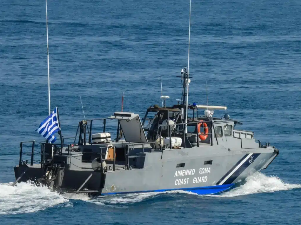 Χίος: Συγκρούστηκαν δύο φορτηγά πλοία Χίος: Συγκρούστηκαν δύο φορτηγά πλοία