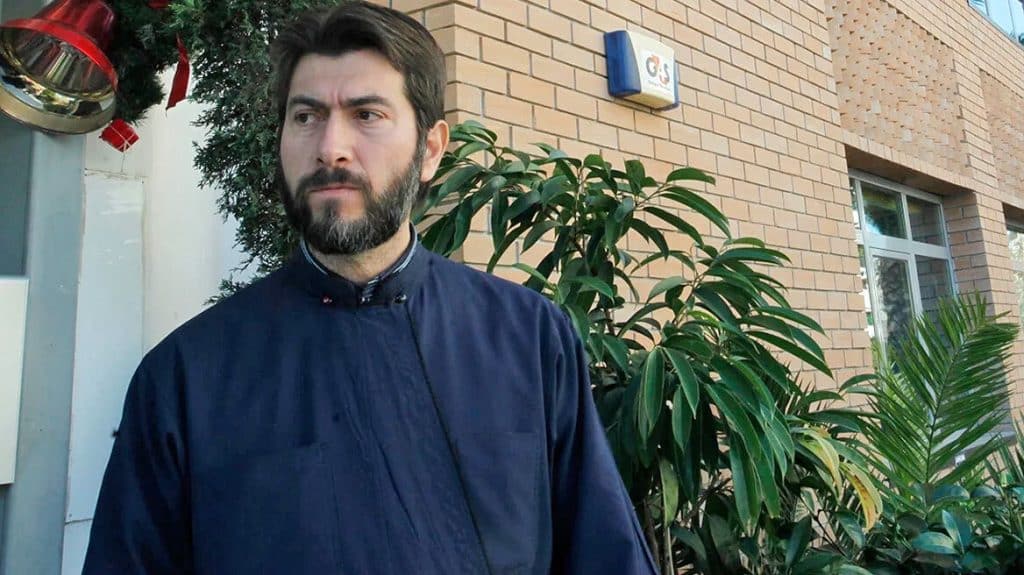 «Κιβωτός του Κόσμου»: Ως ύποπτοι τέλεσης τριών κακουργημάτων καλούνται ο πατέρας Αντώνιος και η πρεσβυτέρα