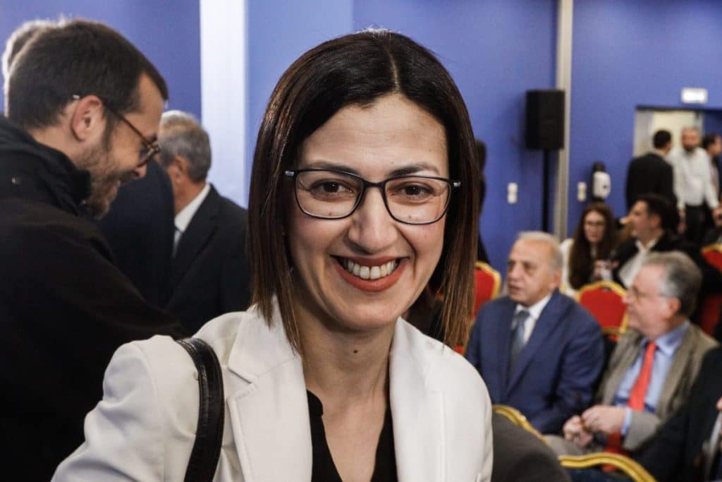 Νέα κυβέρνηση: Χάνει την ορκωμοσία λόγω κορονοϊού η Ειρήνη Αγαπηδάκη – «Μπράβο Φαίδων!» Νέα κυβέρνηση: Χάνει την ορκωμοσία λόγω κορονοϊού η Ειρήνη Αγαπηδάκη – «Μπράβο Φαίδων!»