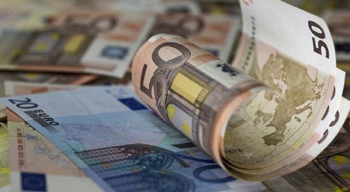 Βάζουν ψηλά τον πήχη ΥΠΑΑΤ και τράπεζες Βάζουν ψηλά τον πήχη ΥΠΑΑΤ και τράπεζες