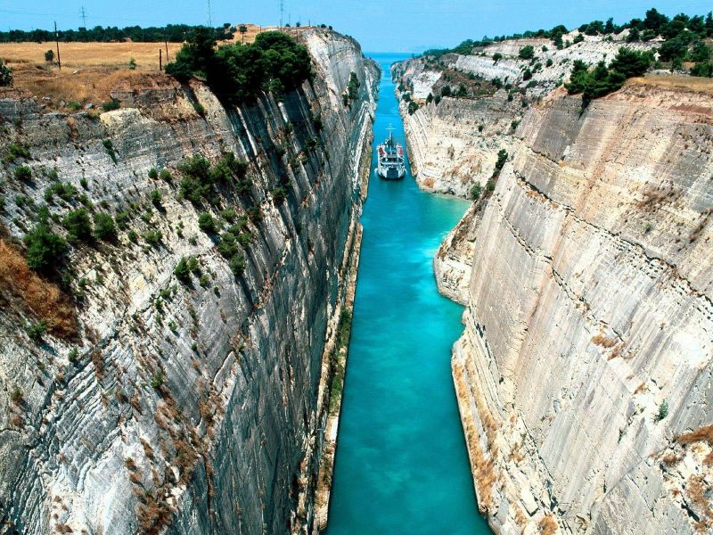 Η διώρυγα της Κορίνθου άνοιξε ξανά μετά από καιρό -Δείτε εικόνες από τις πρώτες διελεύσεις πλοίων Η διώρυγα της Κορίνθου άνοιξε ξανά μετά από καιρό -Δείτε εικόνες από τις πρώτες διελεύσεις πλοίων