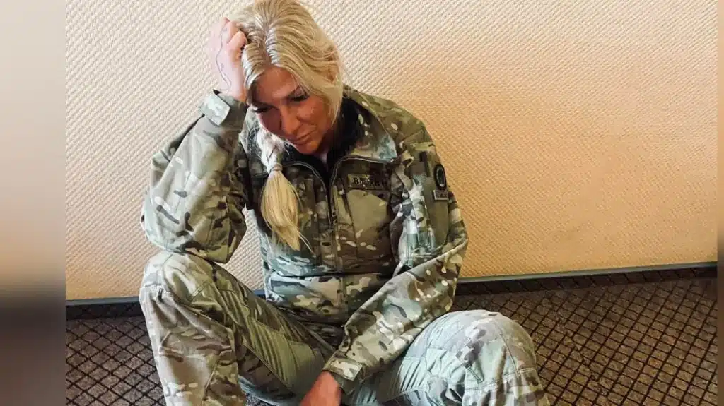 Πόλεμος στην Ουκρανία: Ποια είναι η Σουηδέζα πολιτικός που άφησε πίσω οικογένεια, καριέρα και πατρίδα