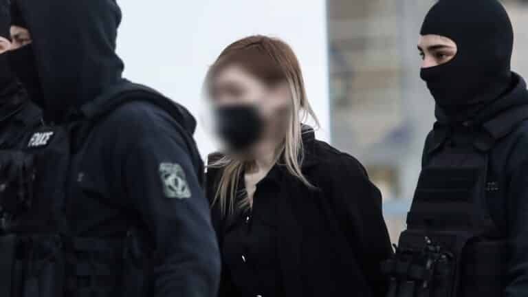 Υπόθεση Πάτρας – Δίκη: «Δεν πιστεύω ότι πέθανε από την καρδιά της η 9χρονη», κατέθεσε διευθυντής του Ωνασείου Υπόθεση Πάτρας – Δίκη: «Δεν πιστεύω ότι πέθανε από την καρδιά της η 9χρονη», κατέθεσε διευθυντής του Ωνασείου