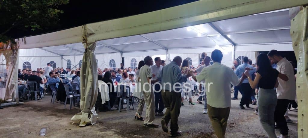 Με επιτυχία στέφθηκε το πανηγύρι στον Άγιο Στέφανο Δομοκού(φωτογραφίες) Με επιτυχία στέφθηκε το πανηγύρι στον Άγιο Στέφανο Δομοκού(φωτογραφίες)
