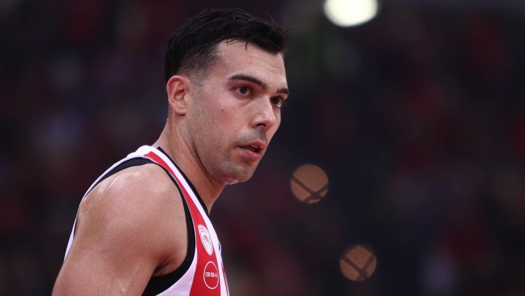 Σλούκας: Το “υπερόπλο” που λύνει τα χέρια του Αταμάν! (video) Σλούκας: Το “υπερόπλο” που λύνει τα χέρια του Αταμάν! (video)
