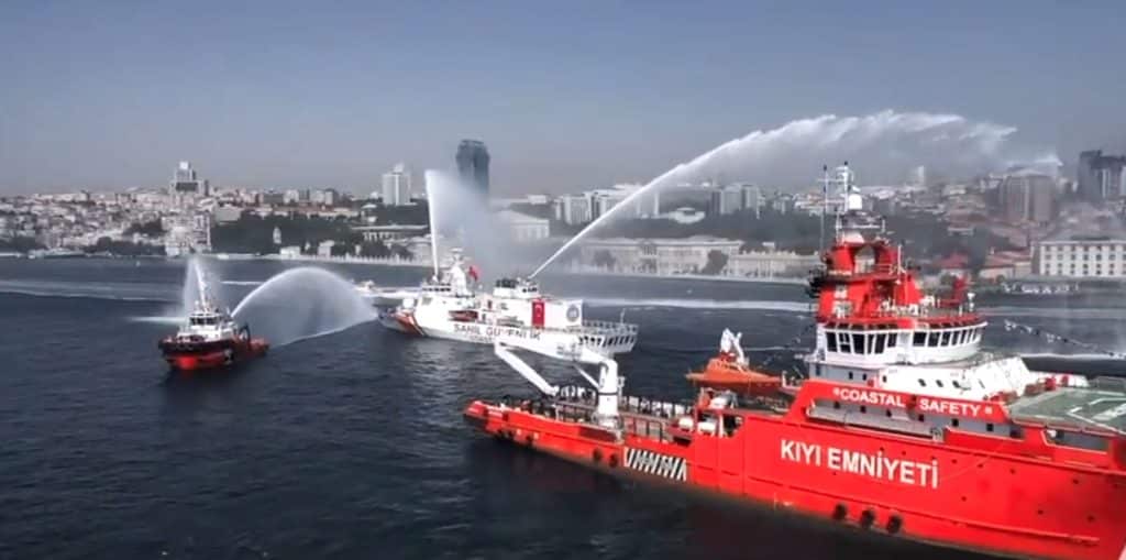 Προκλητικός Τούρκος ΥΠΕΣ: «Ούτε εμπόδια, ούτε μεγάλα κύματα μπόρεσαν να σταθούν μπροστά στην αγάπη μας για τη Γαλάζια Πατρίδα»