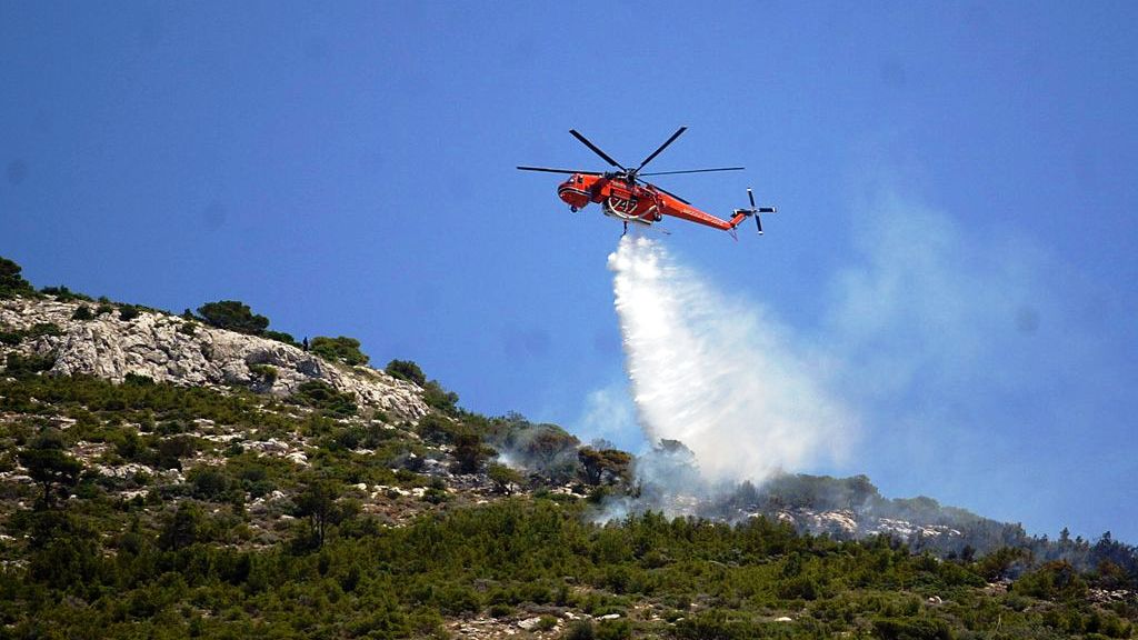 Φωτιά σε δάσος στο Δαμάσι Τυρνάβου – Μεγάλη κινητοποίηση της πυροσβεστικής Φωτιά σε δάσος στο Δαμάσι Τυρνάβου – Μεγάλη κινητοποίηση της πυροσβεστικής