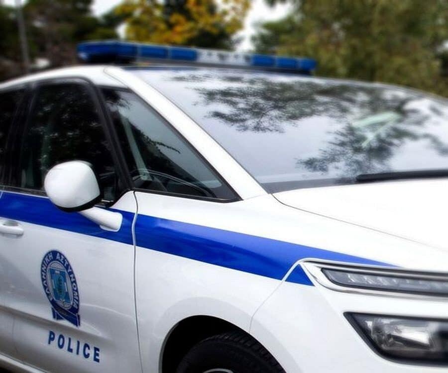 Απάτη στη Λάρισα: Του είπαν ότι τραυματίστηκε το παιδί του σε τροχαίο και του απέσπασαν 45.000 ευρώ Απάτη στη Λάρισα: Του είπαν ότι τραυματίστηκε το παιδί του σε τροχαίο και του απέσπασαν 45.000 ευρώ