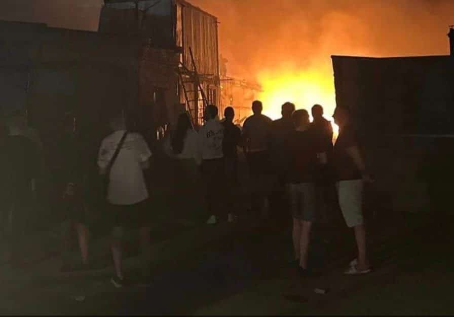 Ρωσία: Εκρήξεις και πυρκαγιά κοντά σε αεροδρόμιο Ρωσία: Εκρήξεις και πυρκαγιά κοντά σε αεροδρόμιο