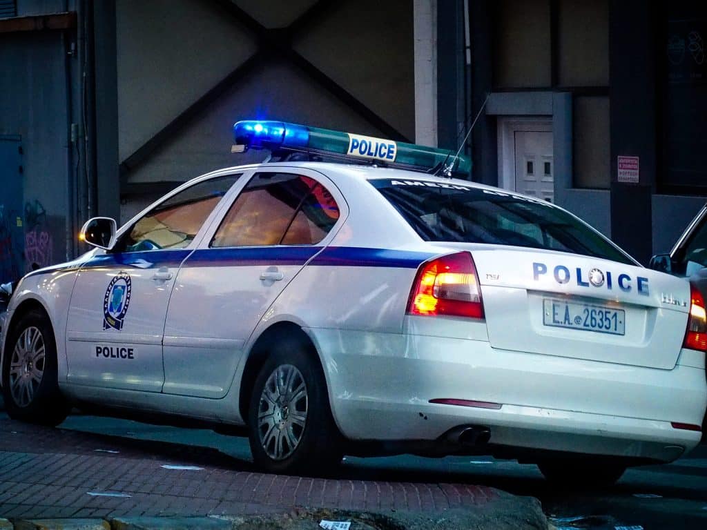 Καταδίωξη οχήματος στη Θεσσαλονίκη – Μπήκε στο αντίθετο ρεύμα πάνω στην οδό Λαγκαδά