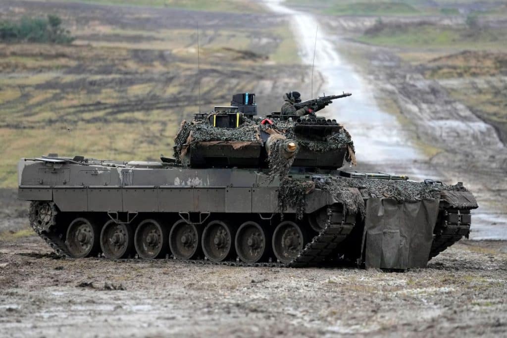 Βέλγιο: Πενήντα άρματα μάχης Leopard 1 που ανήκαν σε ιδιωτική εταιρεία οδεύουν στην Ουκρανία Βέλγιο: Πενήντα άρματα μάχης Leopard 1 που ανήκαν σε ιδιωτική εταιρεία οδεύουν στην Ουκρανία