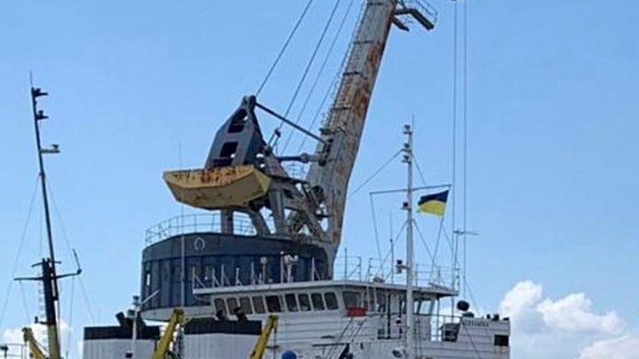Από τις ρωσικές επιθέσεις καταστράφηκαν 40.000 τόνοι σιτηρών στα ουκρανικά λιμάνια στον Δούναβη Από τις ρωσικές επιθέσεις καταστράφηκαν 40.000 τόνοι σιτηρών στα ουκρανικά λιμάνια στον Δούναβη