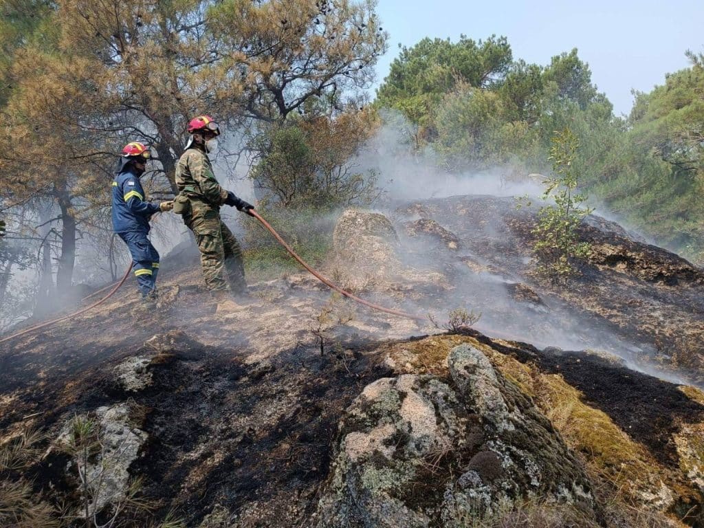 Έβρος: 14η ημέρα που μαίνεται η πυρκαγιά – Γύρω από το Σουφλί οι φλόγες Έβρος: 14η ημέρα που μαίνεται η πυρκαγιά – Γύρω από το Σουφλί οι φλόγες