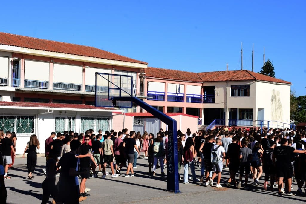 Υπουργείο Υγείας: Εγκύκλιος για εντατικούς υγειονομικούς ελέγχους και τήρηση των μέτρων υγιεινής στα σχολεία – Τι περιλαμβάνει