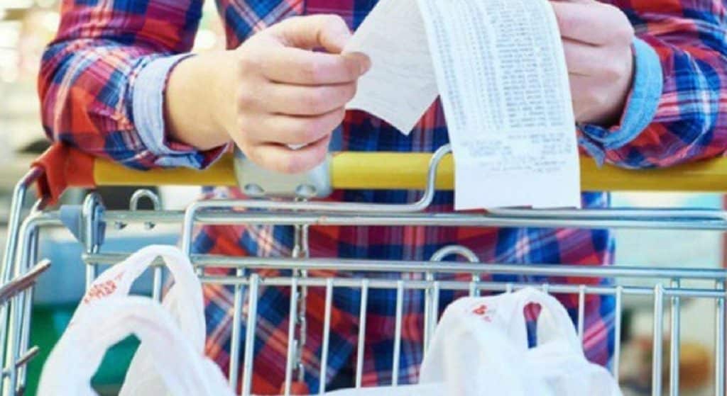 Έρευνα: Η ακρίβεια και η κλιματική αλλαγή είναι τα σημαντικότερα προβλήματα για τους Έλληνες Έρευνα: Η ακρίβεια και η κλιματική αλλαγή είναι τα σημαντικότερα προβλήματα για τους Έλληνες