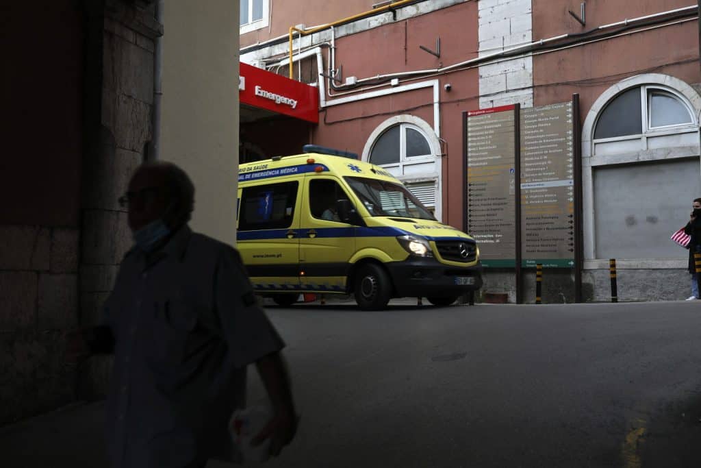Πτώση ακροβατικού αεροσκάφους στην Ιταλία: Νεκρή 5χρονη, με σοβαρά εγκαύματα το αδελφάκι της – Τραυματίες και οι γονείς Πτώση ακροβατικού αεροσκάφους στην Ιταλία: Νεκρή 5χρονη, με σοβαρά εγκαύματα το αδελφάκι της – Τραυματίες και οι γονείς