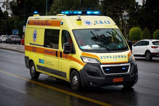 Τροχαίο στην Αρκαδία: Νεκρός ο οδηγός αυτοκινήτου που έπεσε σε δύσβατο σημείο Τροχαίο στην Αρκαδία: Νεκρός ο οδηγός αυτοκινήτου που έπεσε σε δύσβατο σημείο