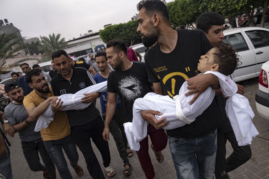 Οργάνωση Save the Children: Σε μόλις τρεις εβδομάδες περισσότερα νεκρά παιδιά στη Γάζα απ’ ότι ετησίως στις ένοπλες συρράξεις όλου του κόσμου από το 2019 Οργάνωση Save the Children: Σε μόλις τρεις εβδομάδες περισσότερα νεκρά παιδιά στη Γάζα απ’ ότι ετησίως στις ένοπλες συρράξεις όλου του κόσμου από το 2019