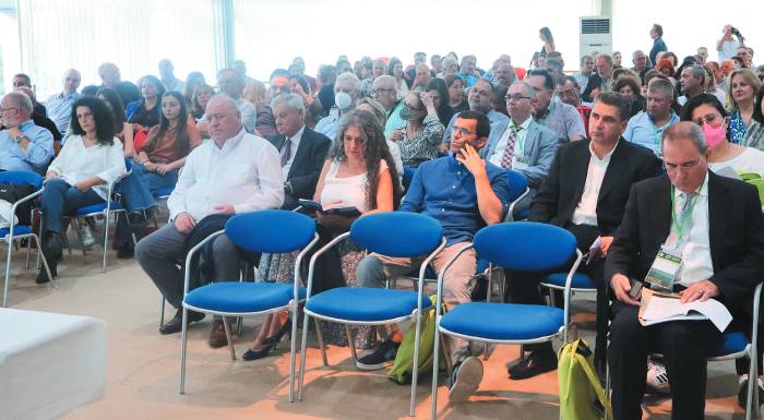 Επιστήμη και μεταρρυθμίσεις μπορούν να αλλάξουν τον δασικό τομέα Επιστήμη και μεταρρυθμίσεις μπορούν να αλλάξουν τον δασικό τομέα