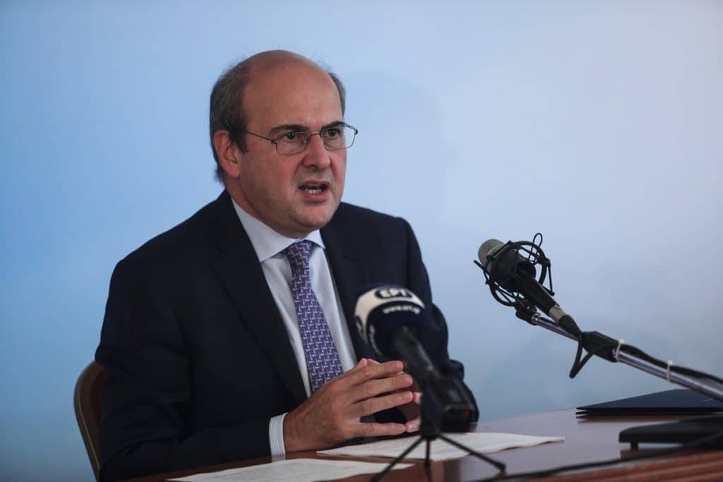 Κ. Χατζηδάκης στο Ελληνοβρετανικό: Η υπεύθυνη δημοσιονομική πολιτική κλείνει την «κερκόπορτα» στα δίδυμα ελλείμματα