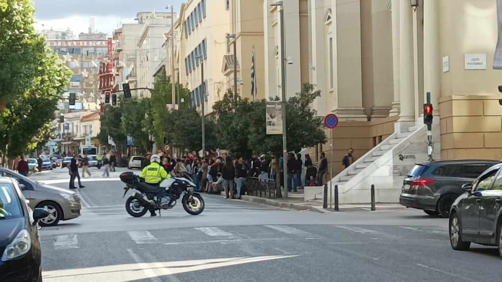 Πάτρα: Ελεύθεροι οι τρεις συλληφθέντες των χθεσινών επεισοδίων
