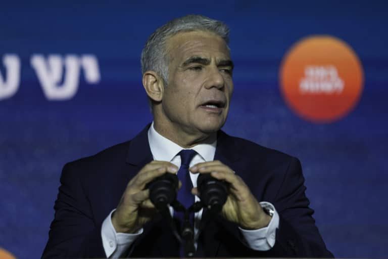 Ισραήλ: Ο ηγέτης της αντιπολίτευσης Γιαΐρ Λαπίντ ζητά την αποπομπή του Μπενιαμίν Νετανιάχου Ισραήλ: Ο ηγέτης της αντιπολίτευσης Γιαΐρ Λαπίντ ζητά την αποπομπή του Μπενιαμίν Νετανιάχου