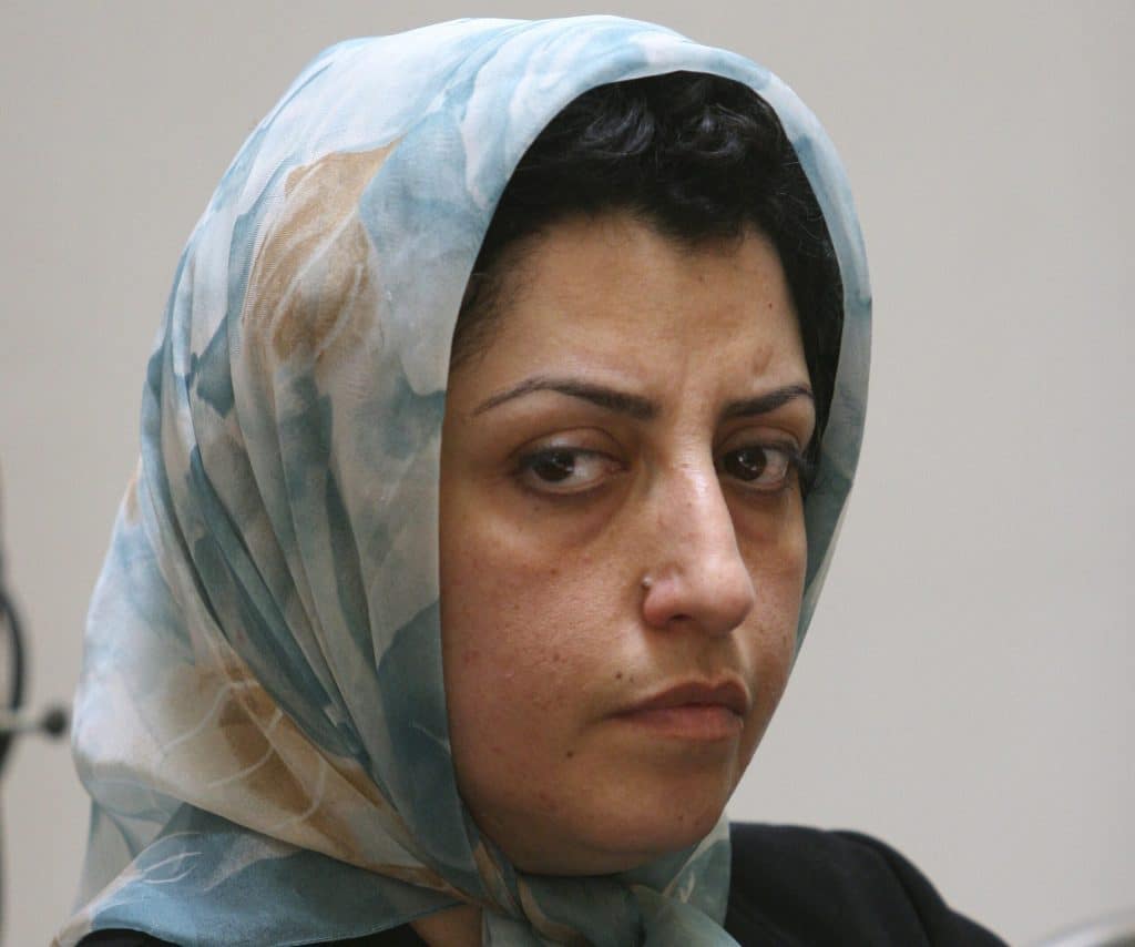 H βραβευμένη με Νόμπελ Ειρήνης Ιρανή Narges Mohammadi ξεκινά απεργία πείνας στη φυλακή H βραβευμένη με Νόμπελ Ειρήνης Ιρανή Narges Mohammadi ξεκινά απεργία πείνας στη φυλακή