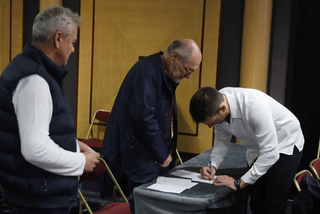 ΣΥΡΙΖΑ: Προς ολική ρήξη στον ΣΥΡΙΖΑ – Ανοίγει την πόρτα της εξόδου και η «Ομπρέλα»