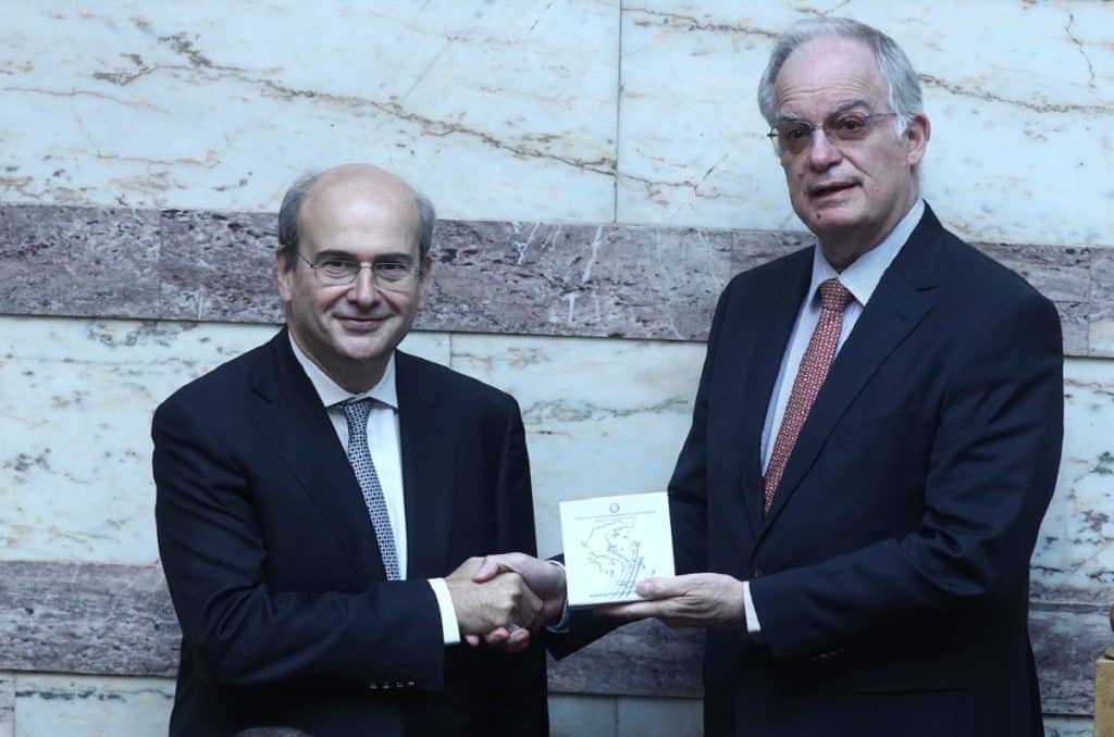 Προϋπολογισμός 2024: Αναπτυξιακός με έκτακτα και μόνιμα μέτρα στήριξης εισοδημάτων και ευάλωτων άνω του 2 δισ. ευρώ