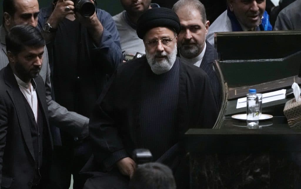 Ρωσία: Ο Ιρανός πρόεδρος Ραϊσί καταγγέλλει «γενοκτονία» από το Ισραήλ εναντίον των Παλαιστινίων Ρωσία: Ο Ιρανός πρόεδρος Ραϊσί καταγγέλλει «γενοκτονία» από το Ισραήλ εναντίον των Παλαιστινίων