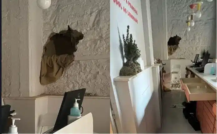 Αθήνα: Ριφιφί σε κοσμηματοπωλείο – Άνοιξαν τρύπα στον τοίχο και το άδειασαν μέσα σε 6 λεπτά – ΦΩΤΟ Αθήνα: Ριφιφί σε κοσμηματοπωλείο – Άνοιξαν τρύπα στον τοίχο και το άδειασαν μέσα σε 6 λεπτά – ΦΩΤΟ
