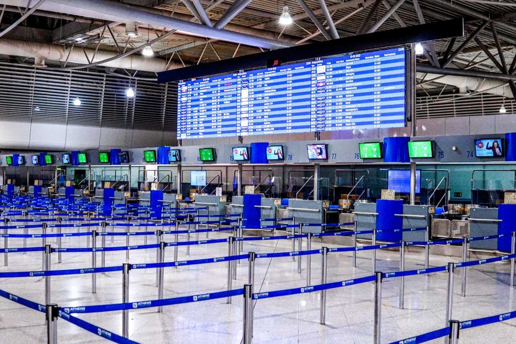 Συνελήφθη στο αεροδρόμιο πρωτοπαλίκαρο του Ριζάι που κατηγορείται για ανθρωποκτονία – Το βίντεο με την έκρηξη στο Smart το 2014 και οι πυροβολισμοί στη Γλυφάδα