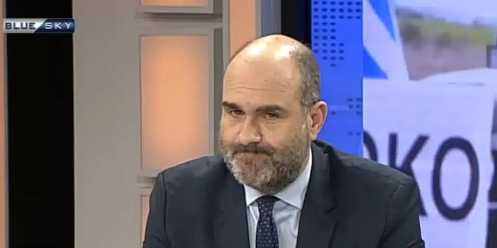 Σοκ στον «αέρα» για τον Δημήτρη Μαρκόπουλο -«Μόλις έλαβα απειλητικό μήνυμα με φωτογραφίες των παιδιών μου» [βίντεο]