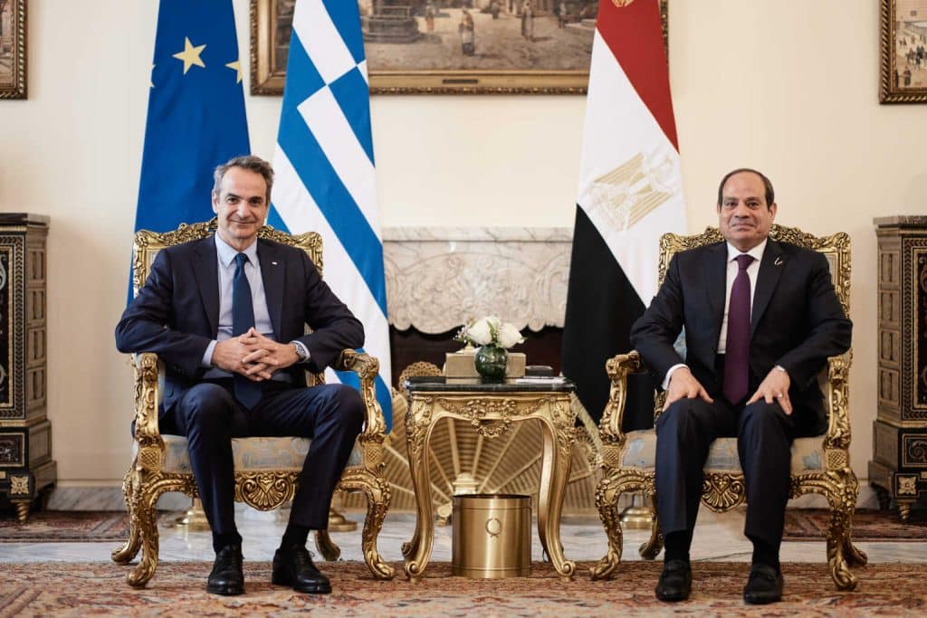 Συνάντηση Μητσοτάκη – Αλ Σίσι: Στην Αθήνα το πρώτο Ανώτατο Συμβούλιο Συνεργασίας Ελλάδας και Αιγύπτου – Τι είπαν για μεταναστευτικό