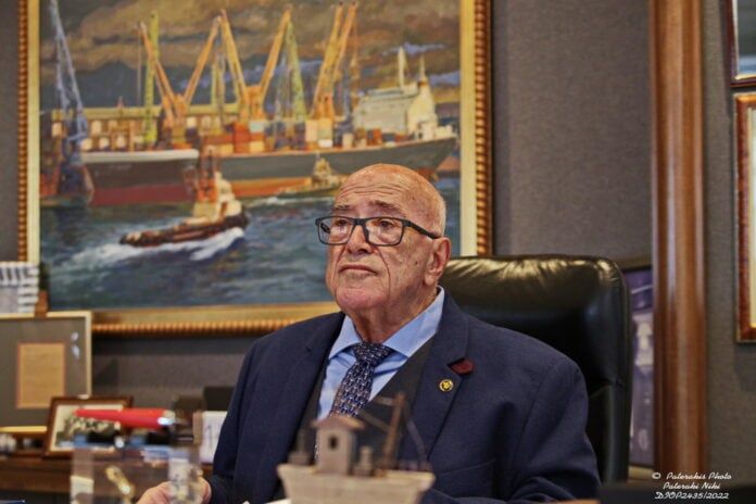 Η Ναυτεμπορική βραβεύει καπετάν Παναγιώτη Τσάκο και Ανδρέα Μαρτίνο Η Ναυτεμπορική βραβεύει καπετάν Παναγιώτη Τσάκο και Ανδρέα Μαρτίνο