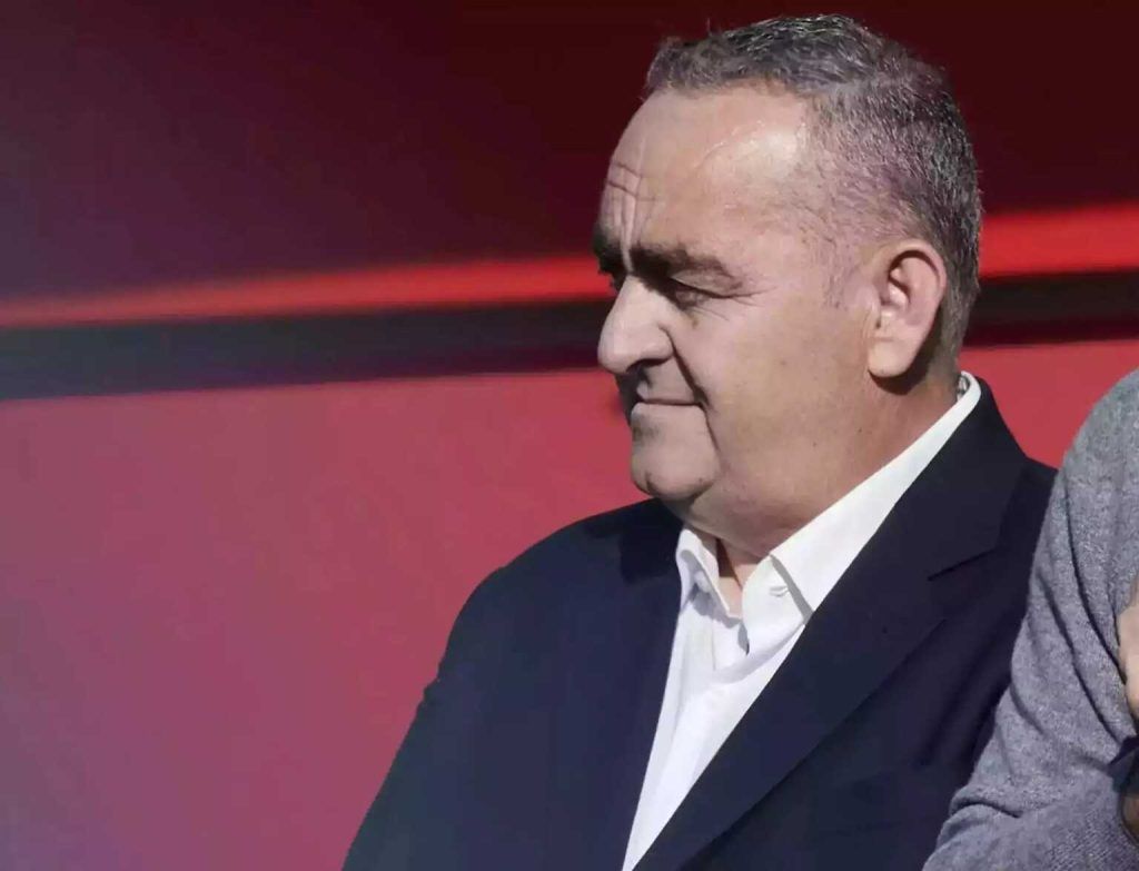 Φρέντι Μπελέρης: «Δεν παρατάω τη Χιμάρα» – Η ερώτηση που οδήγησε στη διακοπή της σύνδεσης
