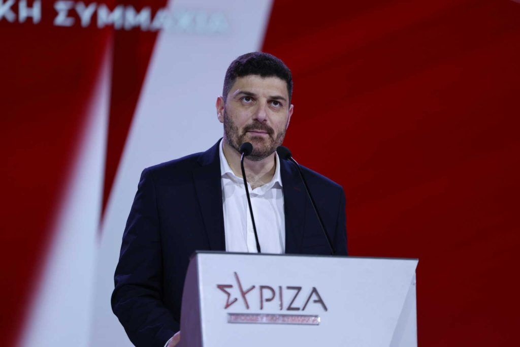 Τεμπονέρας, Κοτσακάς και Τσιόκας παραιτούνται από τα όργανα του ΣΥΡΙΖΑ με αιχμές κατά Κασσελάκη
