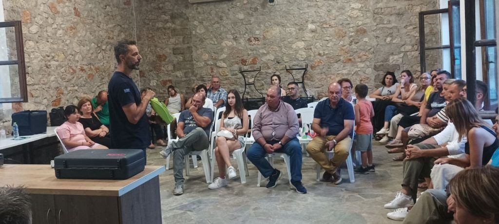 Παρουσίαση  πρώτων βοηθειών από τον Πολιτιστικός Σύλλογος Απανταχού Ξυνιαδιωτών