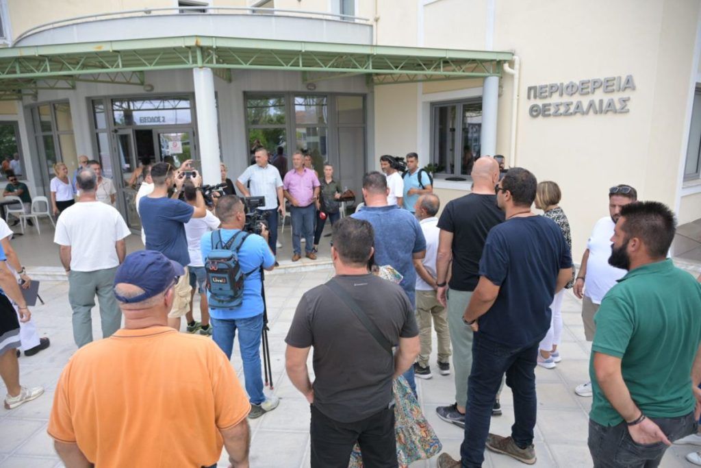 «Ντου» στην Περιφέρεια με ψάρια από επιχειρηματίες «Ντου» στην Περιφέρεια με ψάρια από επιχειρηματίες