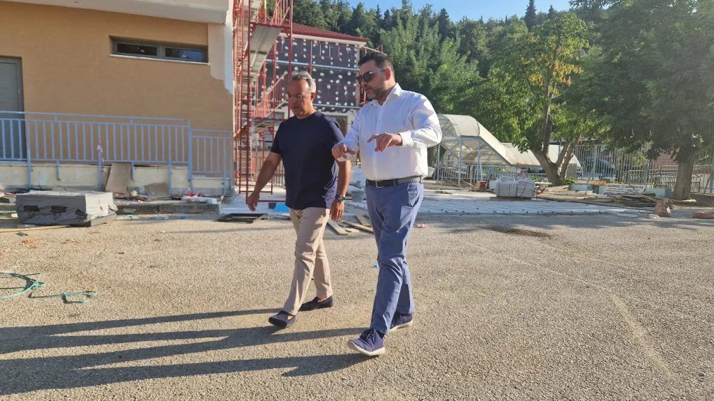 Επίσκεψη Χρήστου Σταϊκούρα στις εργασίες αποκατάστασης  στα σχολεία του Δομοκού