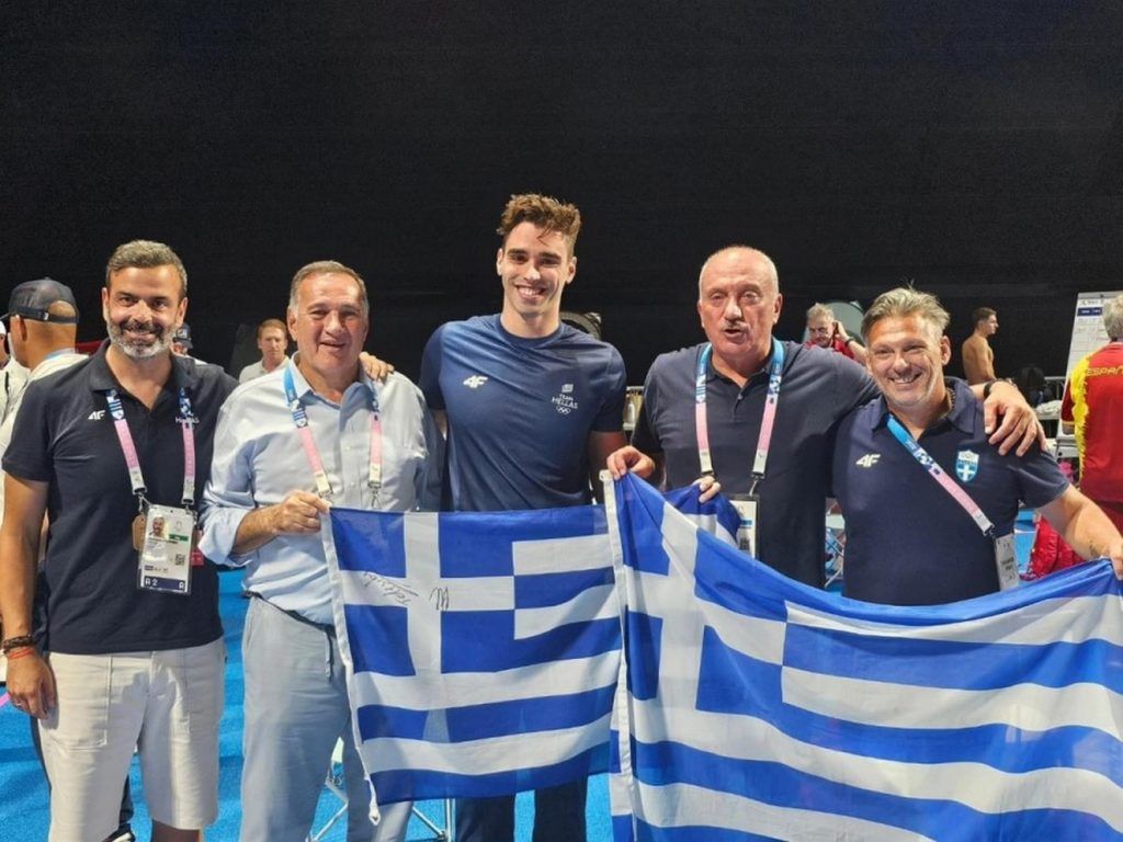 Ο Απόστολος Χρήστου αποθεώθηκε στο Ολυμπιακό Χωριό – Η θριαμβευτική επιστροφή του ασημένιου ολυμπιονίκη Ο Απόστολος Χρήστου αποθεώθηκε στο Ολυμπιακό Χωριό – Η θριαμβευτική επιστροφή του ασημένιου ολυμπιονίκη