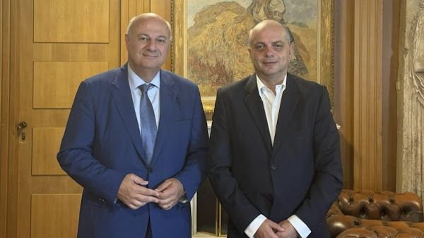 Καπετάνος με Τσιάρα στο ΥΠΑΑΤ: Τα μη καλλιεργήσιμα χωράφια λόγω Daniel, τα μήλα Αγιάς και οι αποζημιώσεις για την πανώλη, στο τραπέζι των συζητήσεων. Καπετάνος με Τσιάρα στο ΥΠΑΑΤ: Τα μη καλλιεργήσιμα χωράφια λόγω Daniel, τα μήλα Αγιάς και οι αποζημιώσεις για την πανώλη, στο τραπέζι των συζητήσεων.