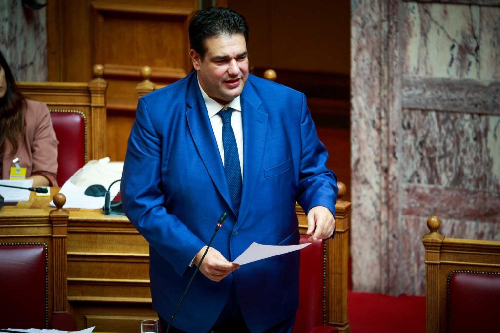 Δημοτικά τέλη: Βαθαίνει η κόντρα κυβέρνησης και επιμελητήριων – Τι απαντά ο Λιβάνιος στον Μασούτη Δημοτικά τέλη: Βαθαίνει η κόντρα κυβέρνησης και επιμελητήριων – Τι απαντά ο Λιβάνιος στον Μασούτη