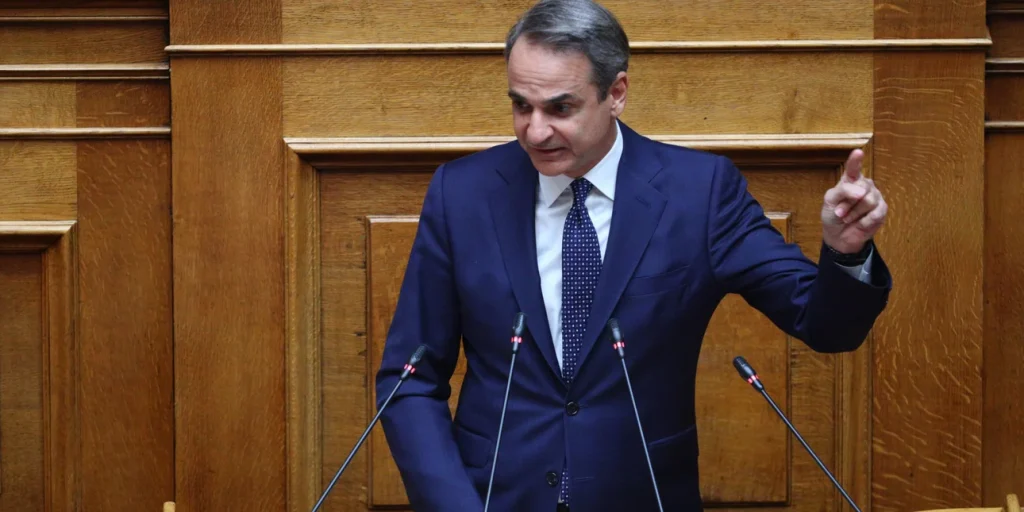 Μητσοτάκης από τη Βουλή: Η χώρα μας το 2027 θα είναι η πρώτη που θα πάρει 7 σύγχρονα Canadair -Τo 112 σώζει ζωές
